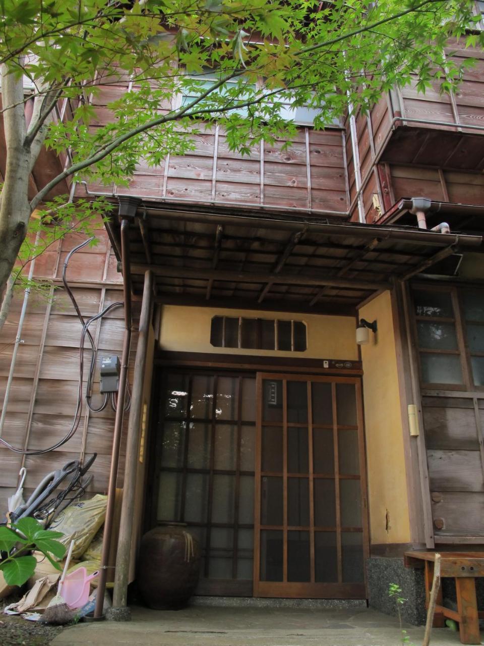 Atami Ikyuan 熱海一休庵 Hotel Buitenkant foto